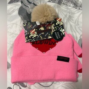 Pink ed hardy Heart  Beanie with Pom Pom and gloves